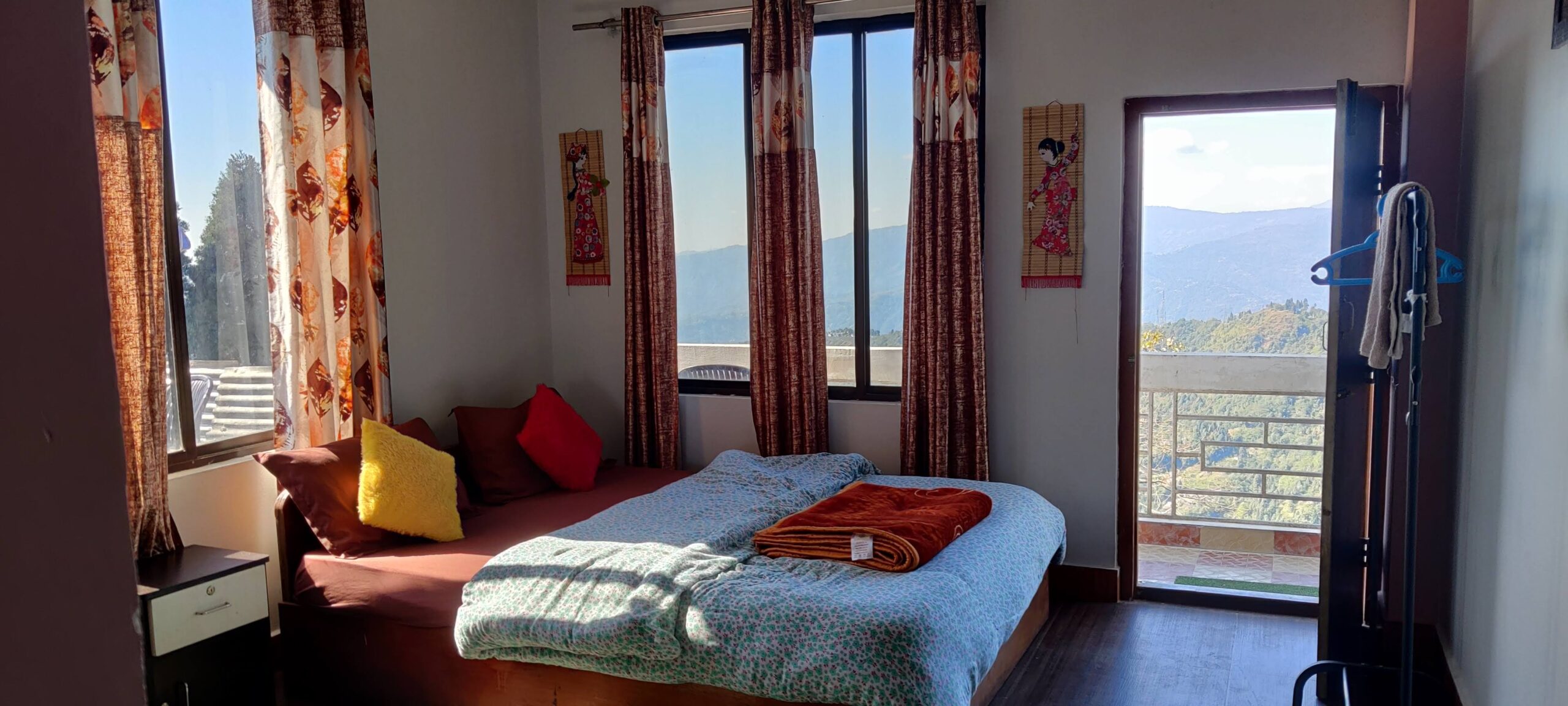 Room with attached bathroom at homestay in Sonada